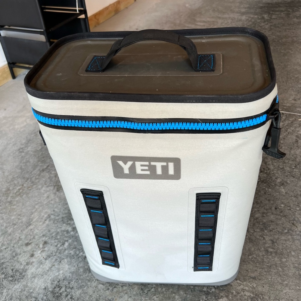 Yeti Hopper M30 backpack cooler